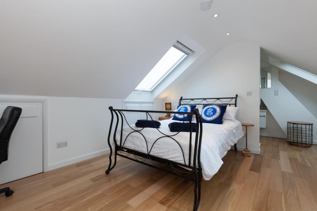 Property photo 3 of 12 Bedroom