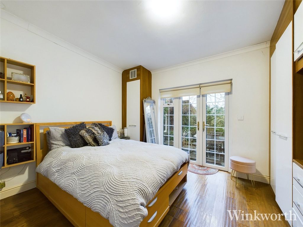 Property photo 2 of 7 Picture No. 05