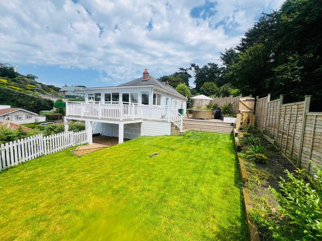 Property photo 1 of 21