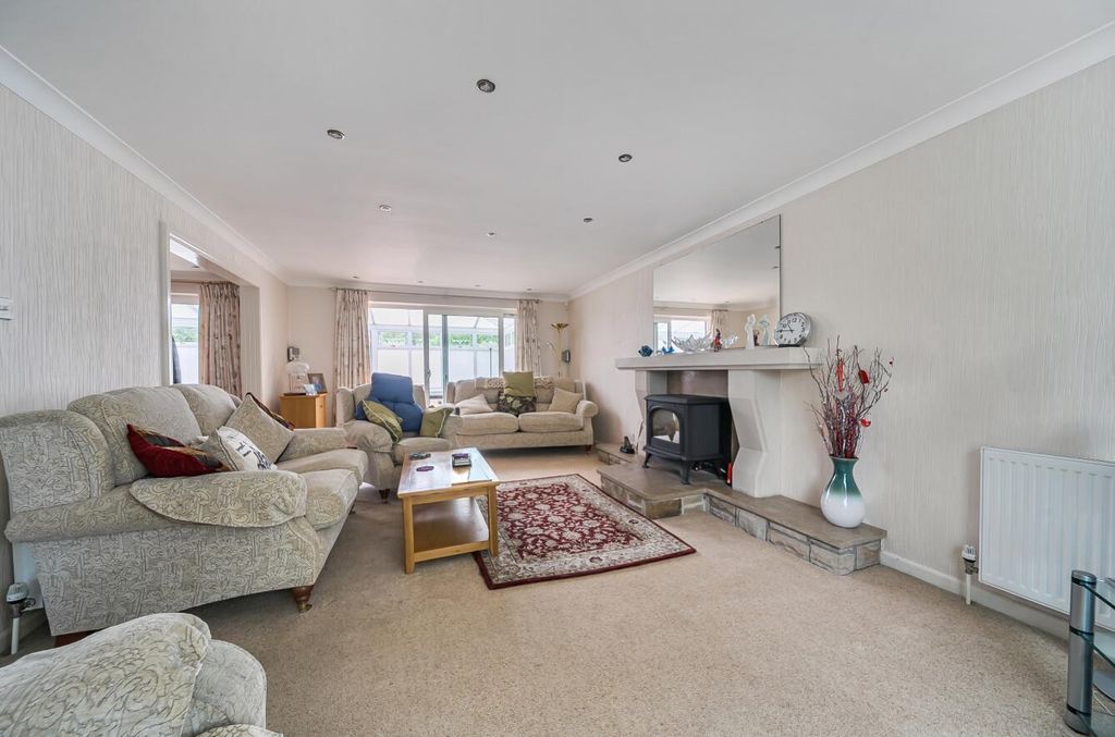 Property photo 2 of 18 1355874-16-68Caba5c1Dfd7.Jpg
