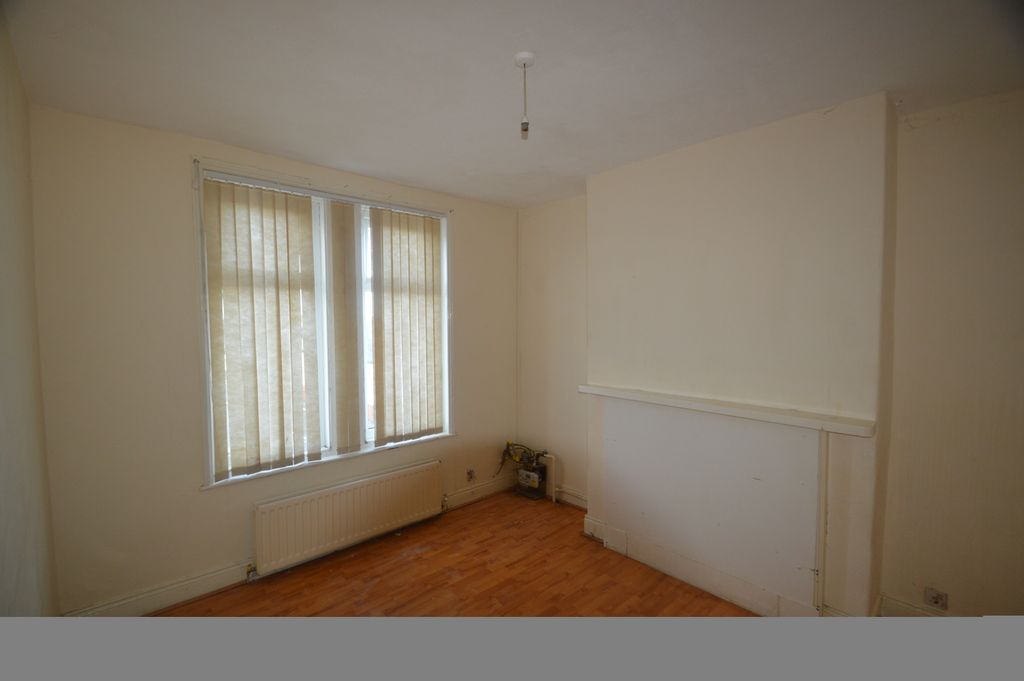 Property photo 3 of 4