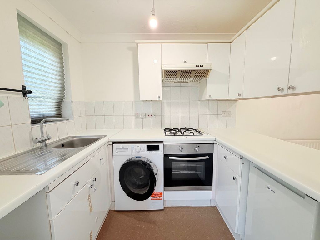 Property photo 2 of 7 2