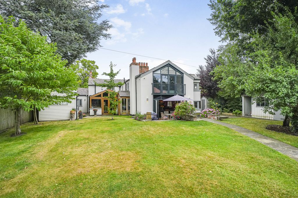Property photo 1 of 43