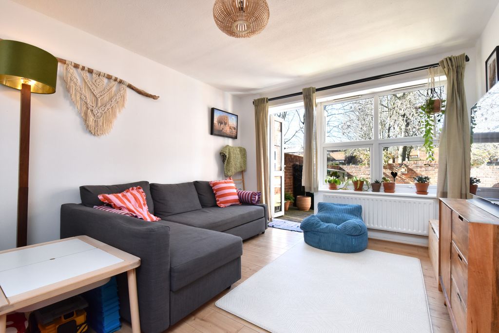 Property photo 2 of 14