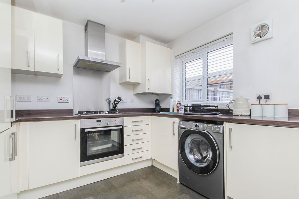 Property photo 3 of 20 Kitchen/Diner