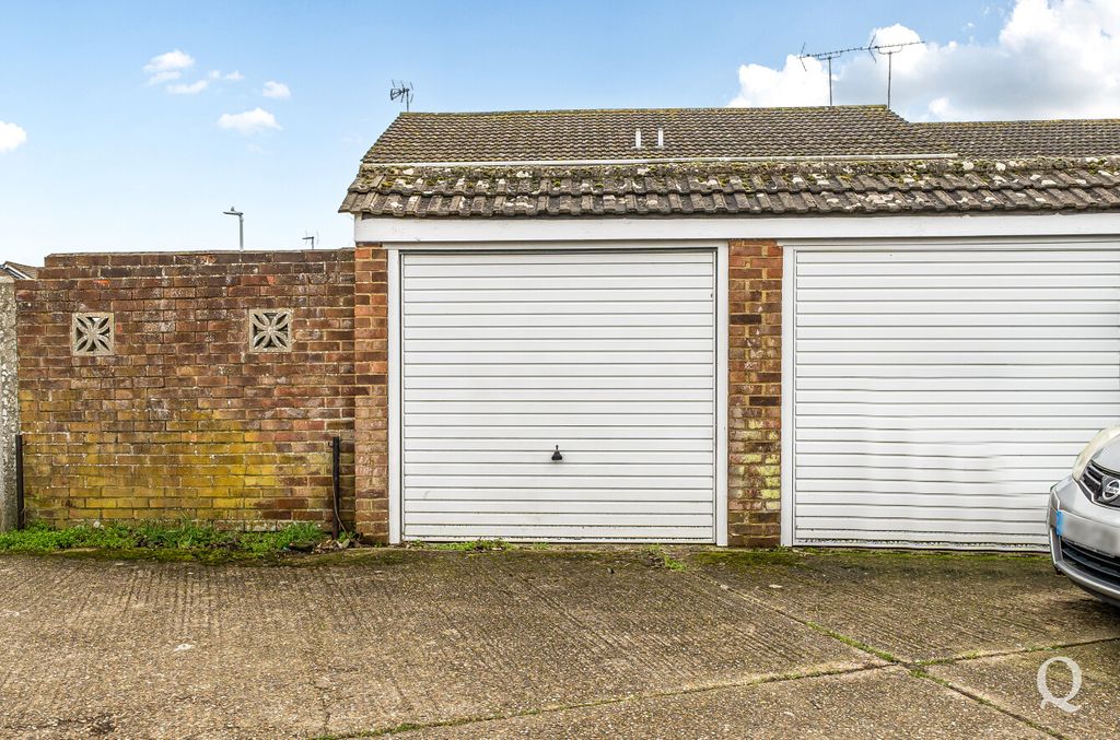 Property photo 2 of 23 Efb15267-Afb8-4Ef...