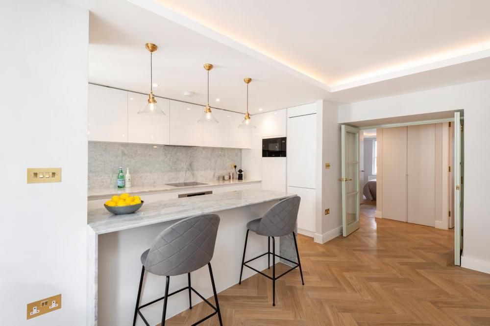 Property photo 3 of 8 F1567B7333A99F74A670351Ea518Fbf2Ed210F41.1000x666.