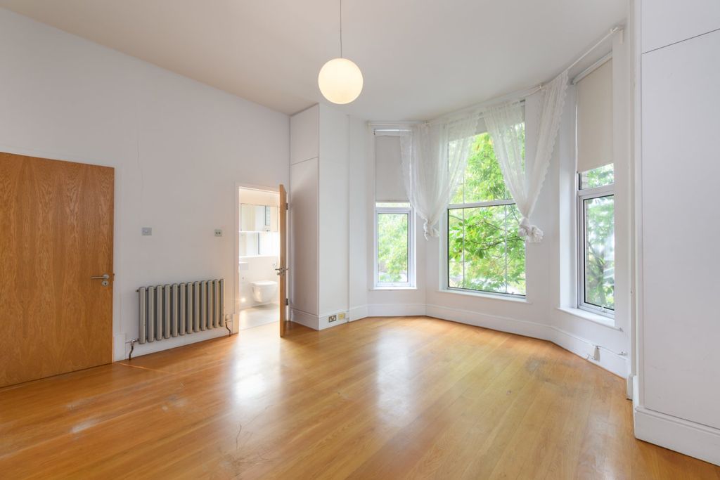Property photo 1 of 13 Picture No. 02