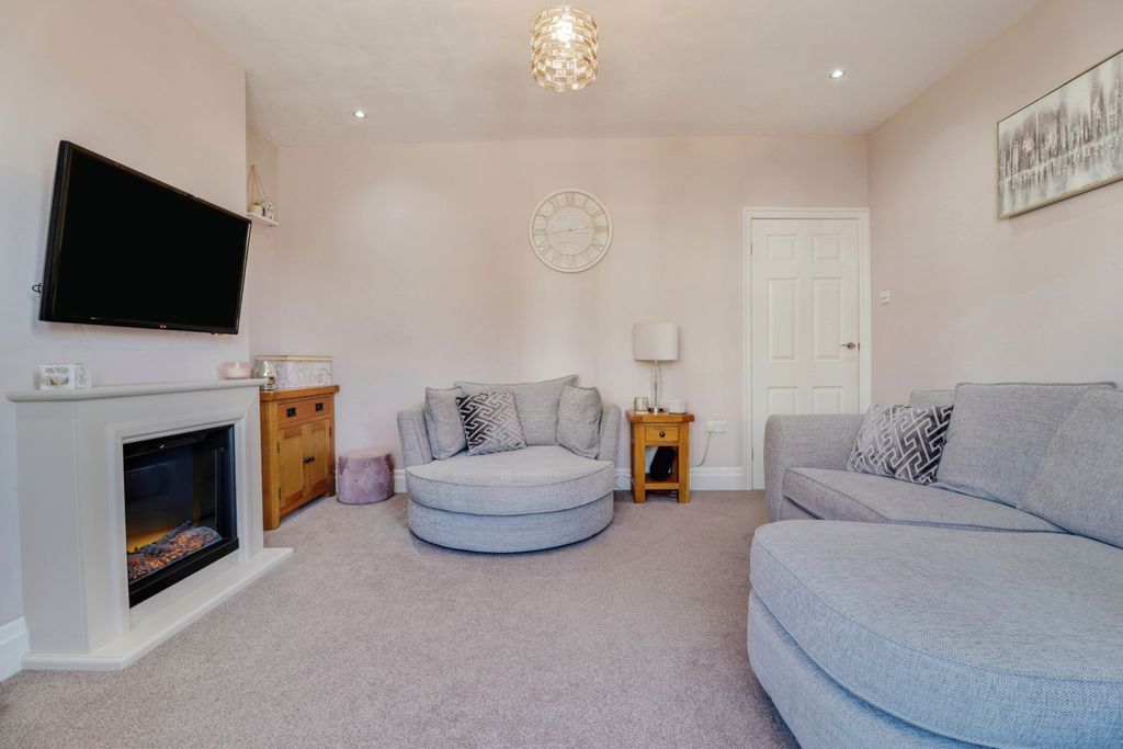 Property photo 3 of 15 Img_8518-Img_8520