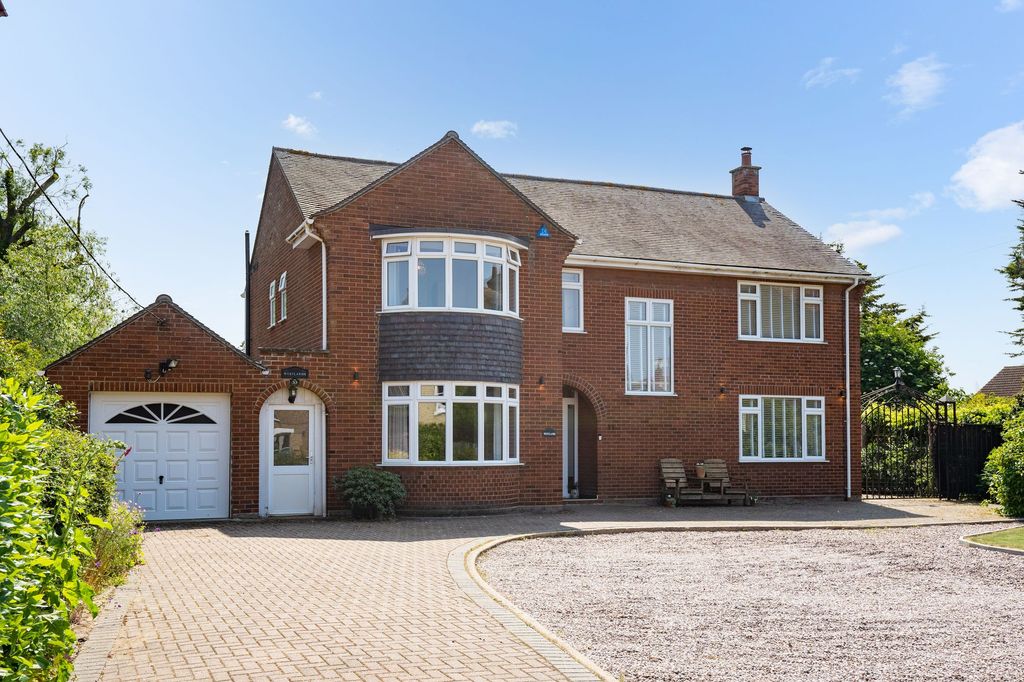 Property photo 1 of 27