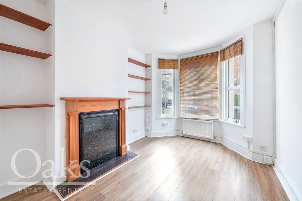 Property photo 2 of 8 Picture No. 10