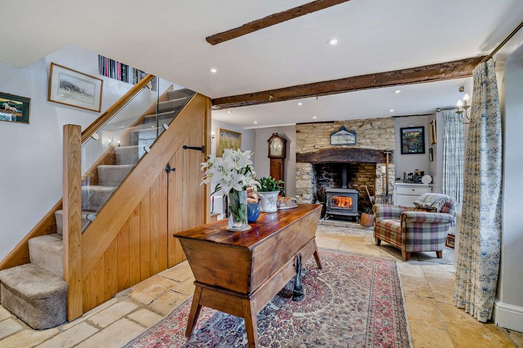 Property photo 2 of 27 Picture No. 02