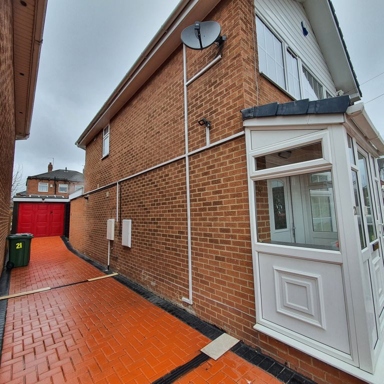 Property photo 3 of 24