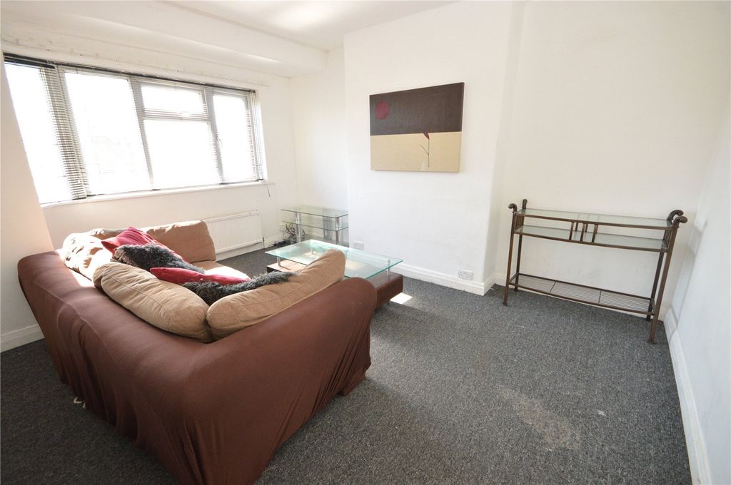 Property photo 3 of 9 Picture No. 02