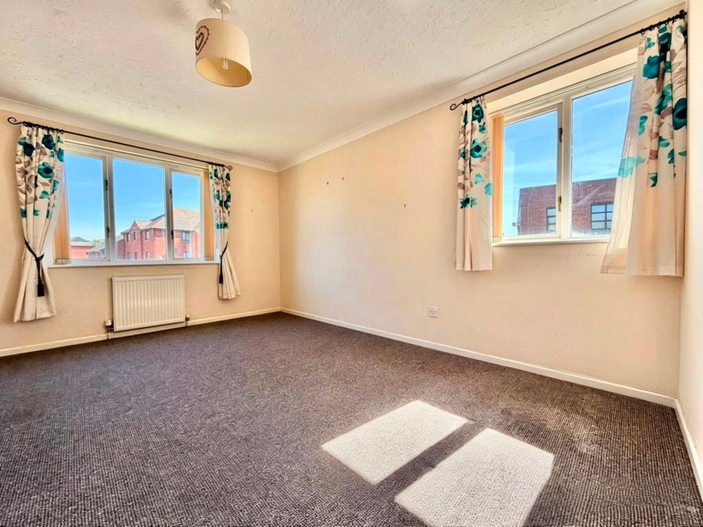 Property photo 3 of 7