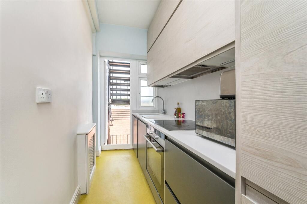 Property photo 3 of 12 Photo 2