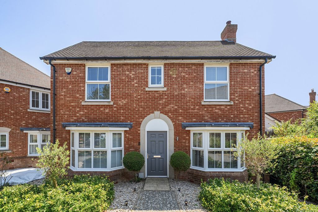 Property photo 1 of 11