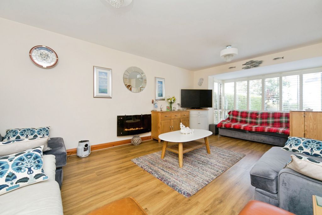 Property photo 2 of 18 Pbox-Img.Jpg