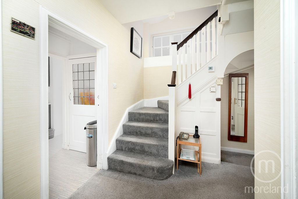 Property photo 3 of 22 4802504