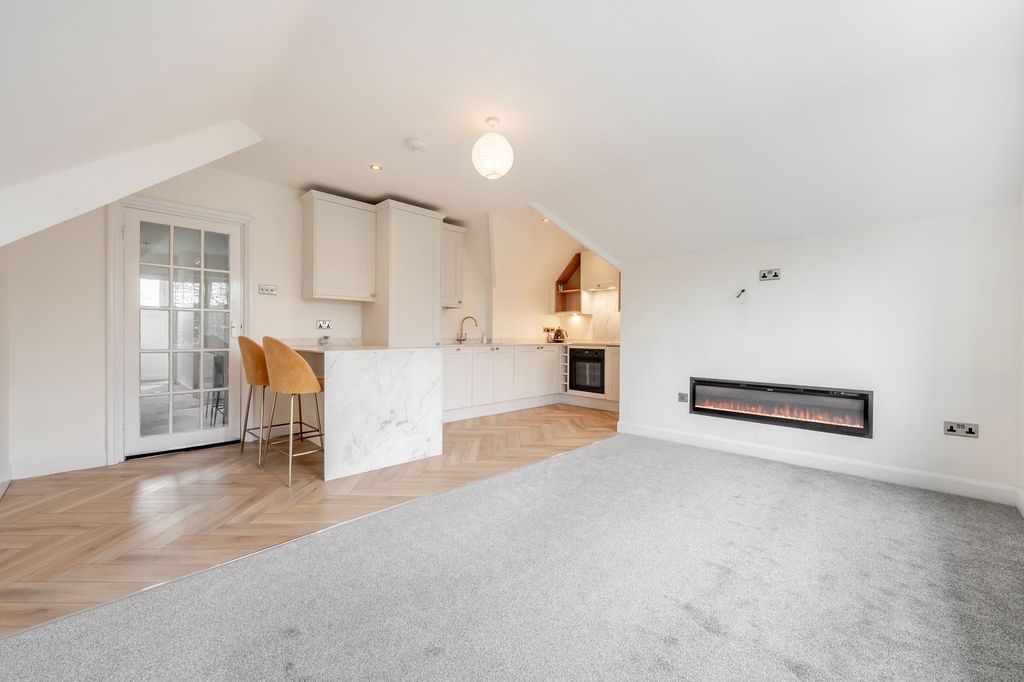 Additional image 4 of 3 bed flat to rentSpringfield Avenue, Harrogate HG1