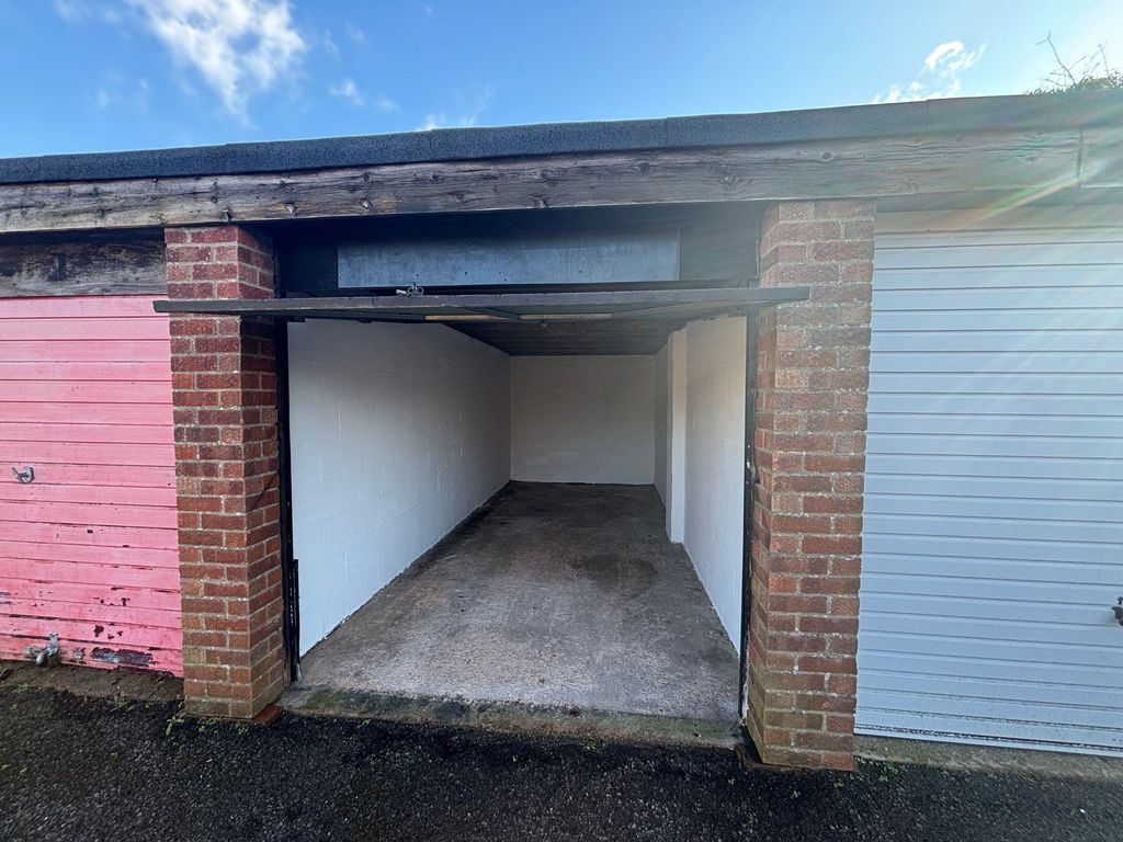 Property photo 2 of 3