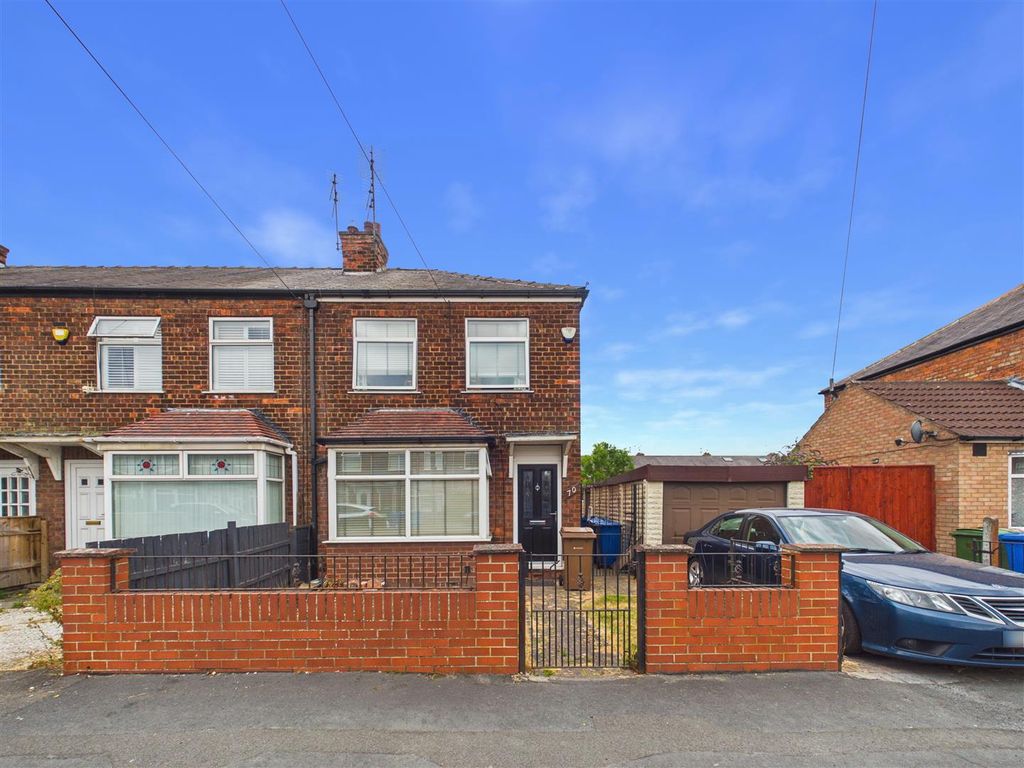 Property photo 1 of 12 Cam05451G0-Pr0183-Still015.Jpg