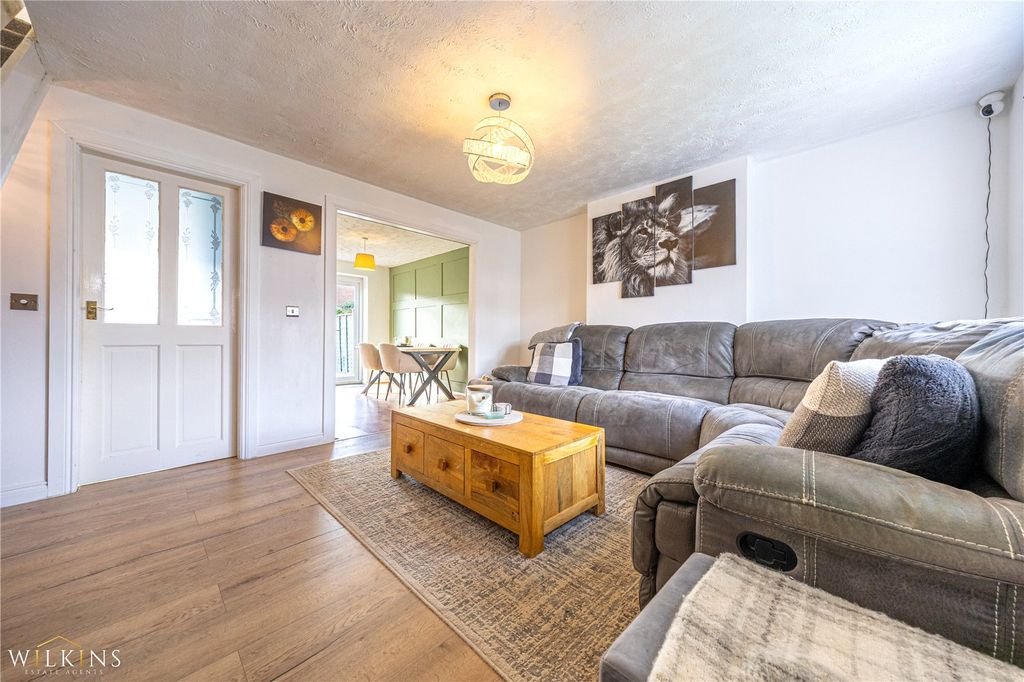 Property photo 2 of 27 Picture No. 01