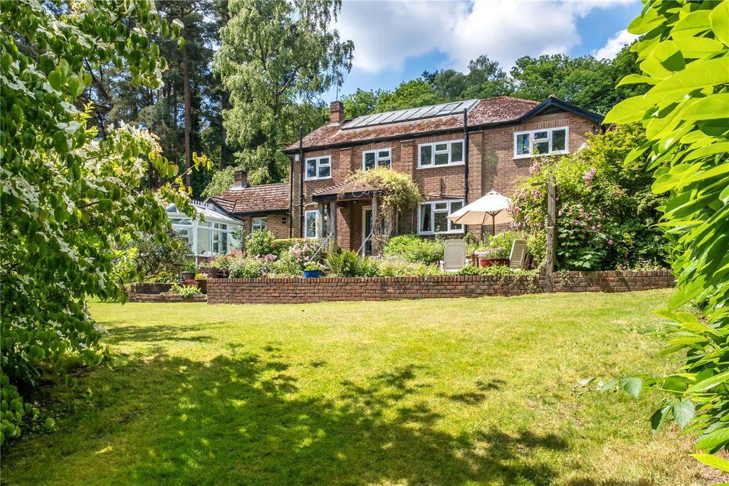 Property photo 2 of 28 Picture No. 05