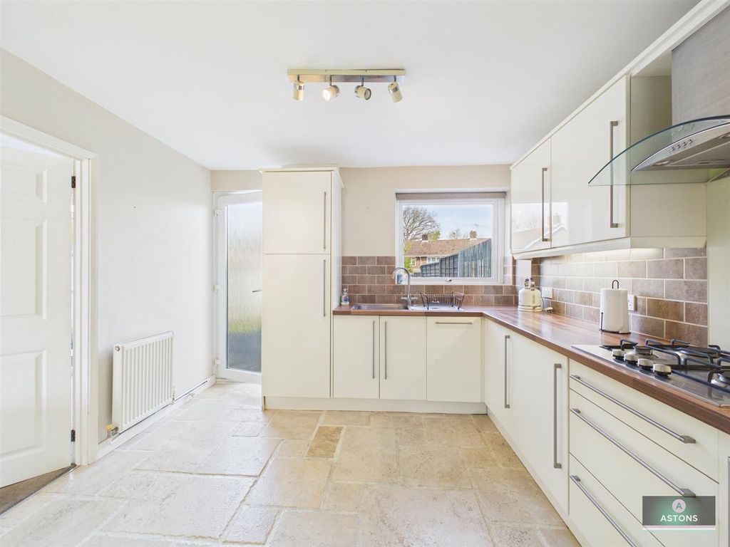 Property photo 3 of 19 Cam02067G0-Pr0239-Still006.Jpg