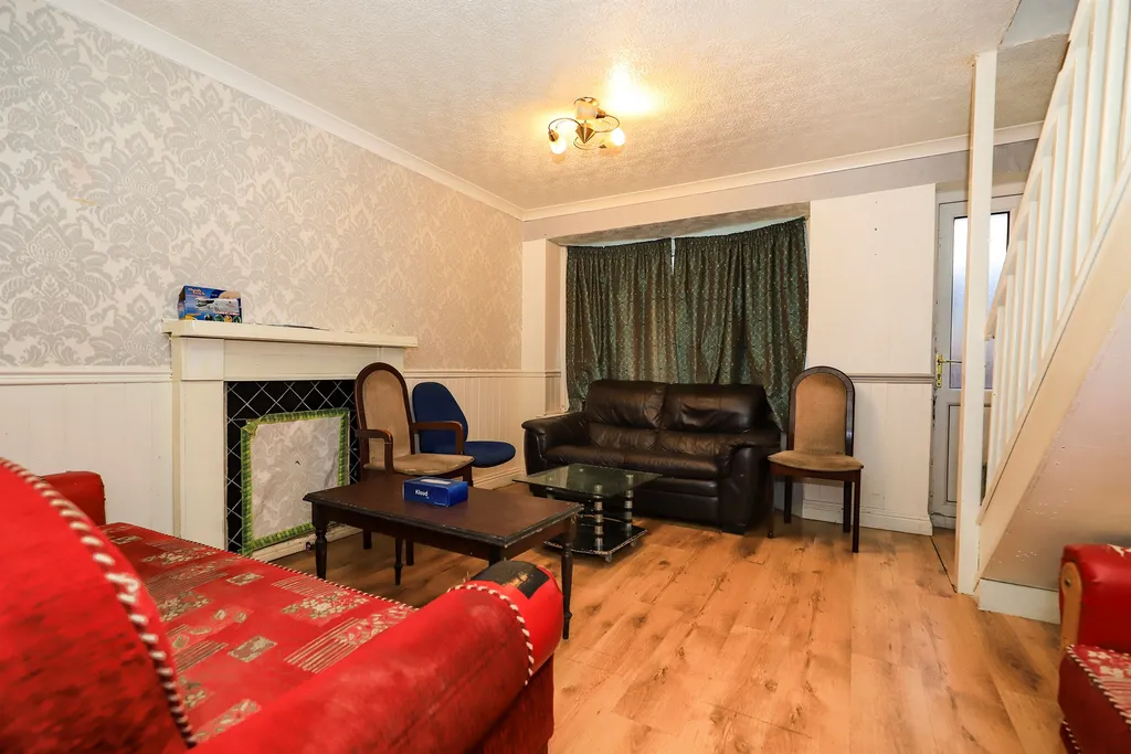 House in Wolverhampton, Tettenhall - More