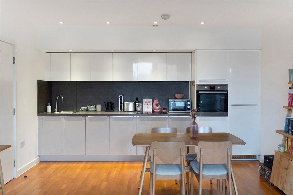 Property photo 2 of 35 Picture No. 05