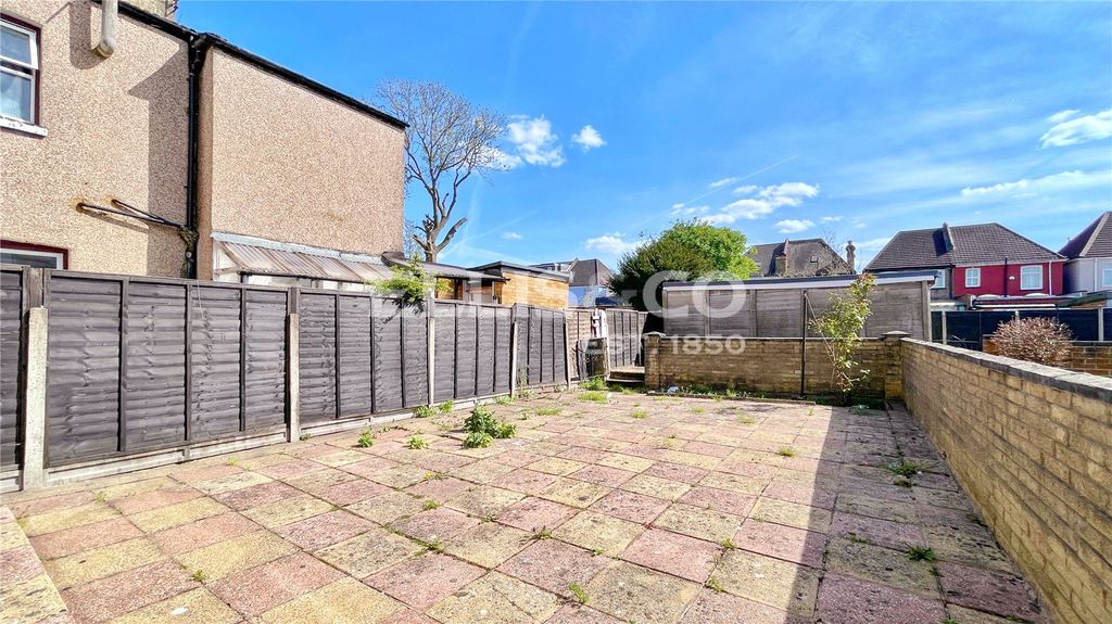 Property photo 1 of 12 Picture No. 05