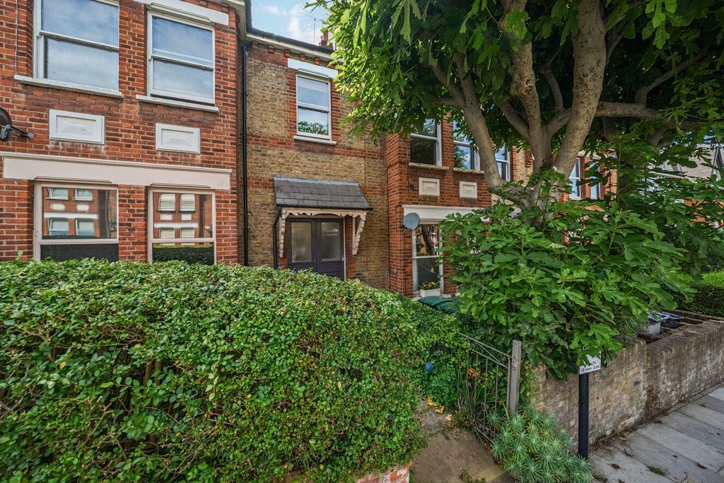 Property photo 3 of 16 Picture No. 26