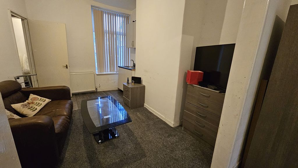 Property photo 3 of 5