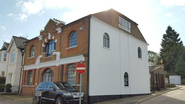 Property photo 3 of 32
