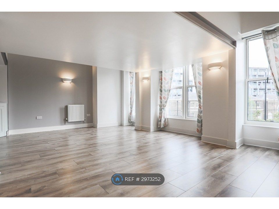 Property photo 2 of 22 Open Plan Lounge / Diner