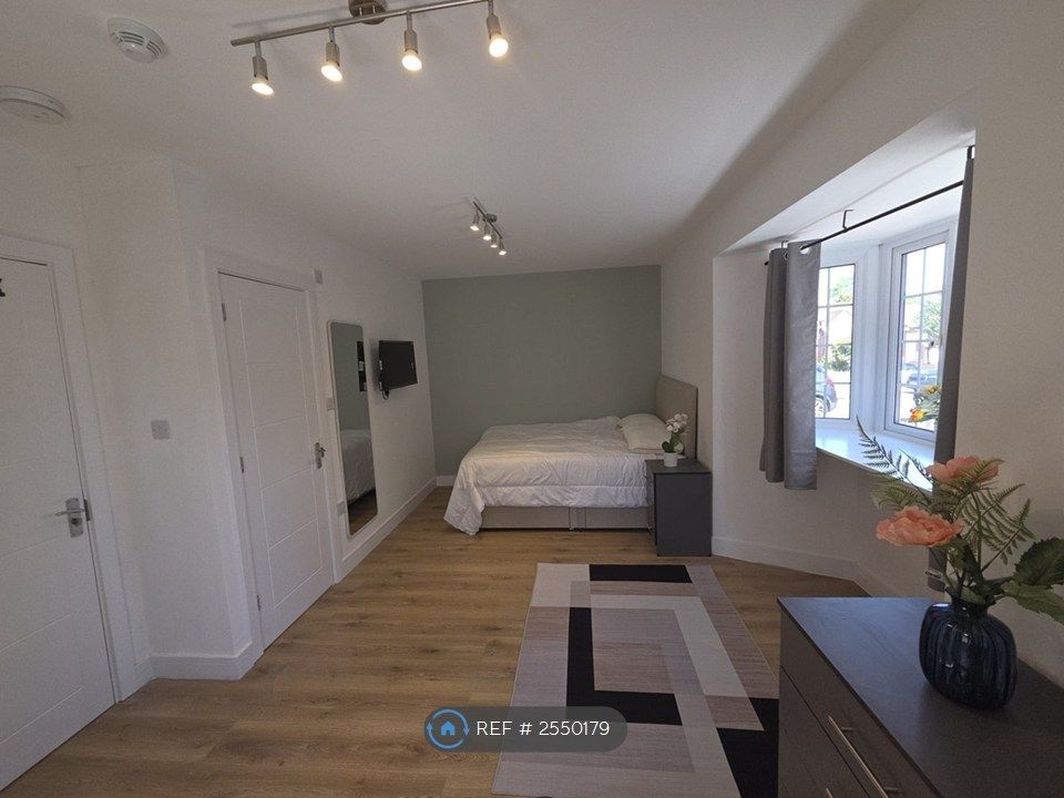 Property photo 3 of 20 Room 1