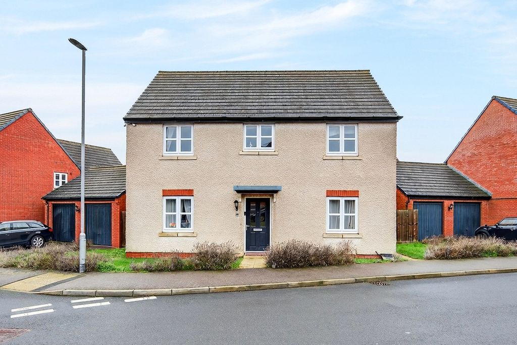 Property photo 1 of 36