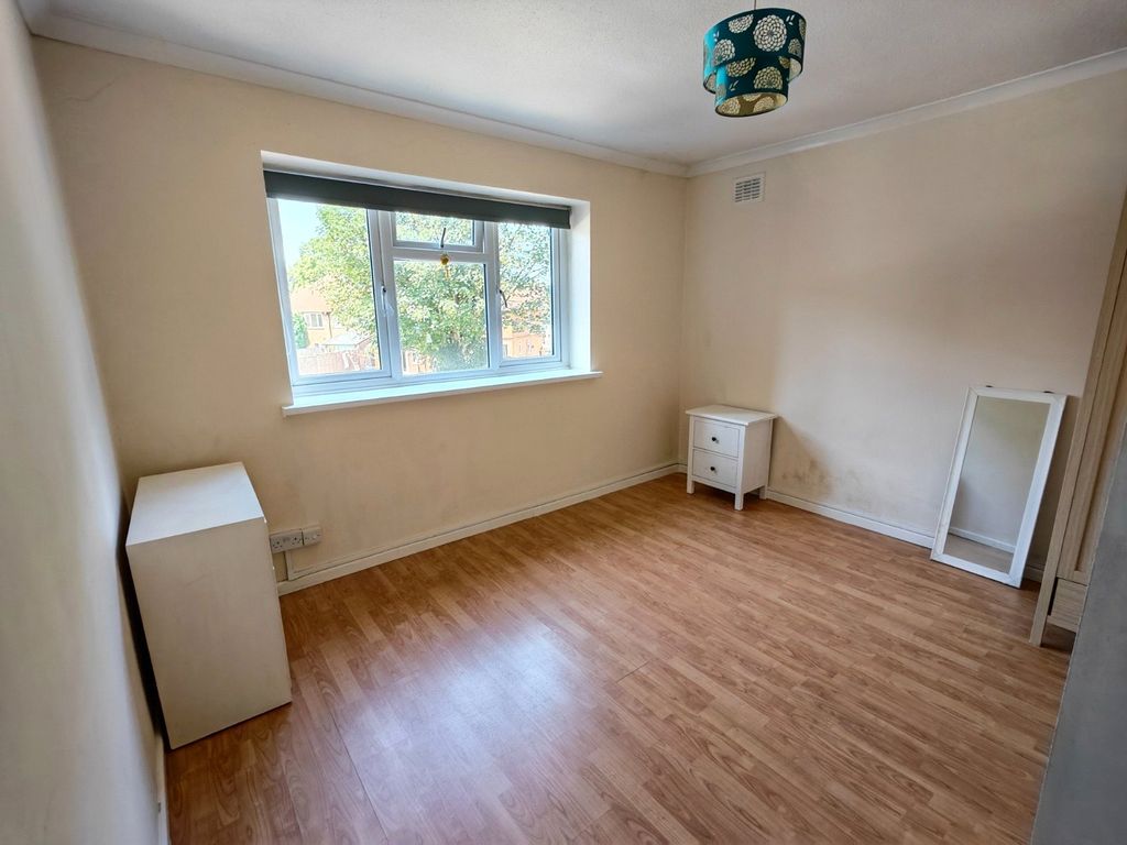 Property photo 3 of 12 Picture No. 04