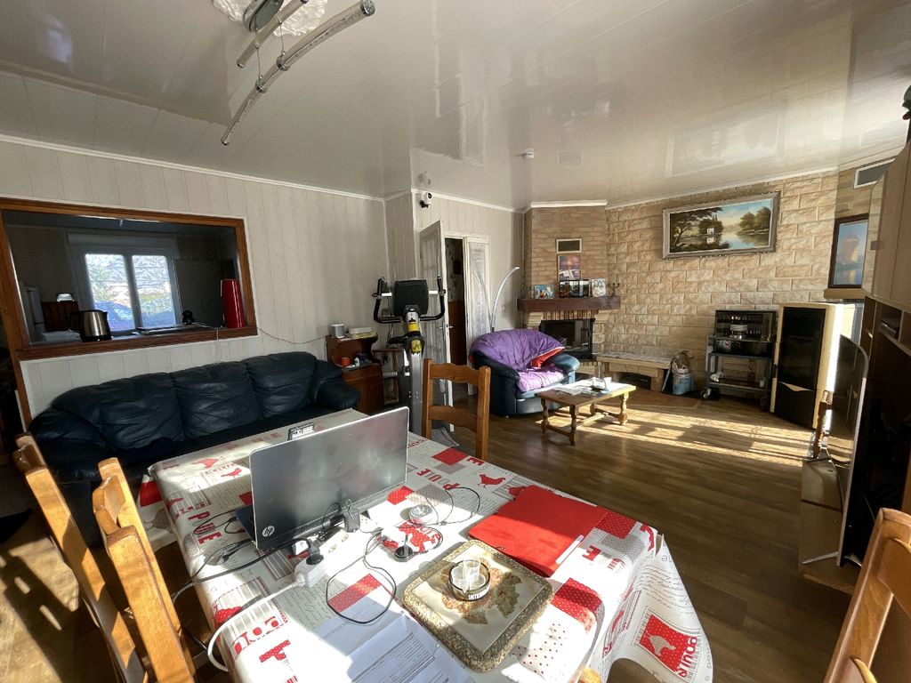 Property photo 3 of 9