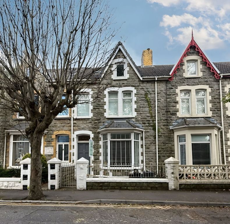 Property photo 1 of 18