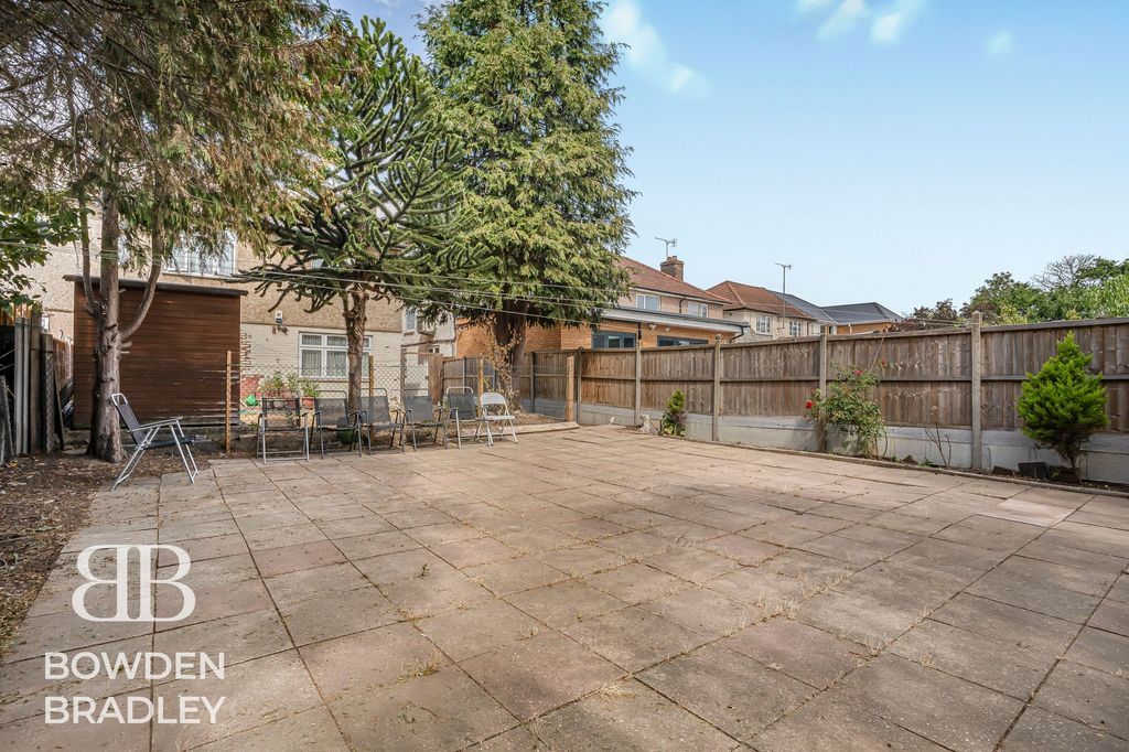 Property photo 3 of 14