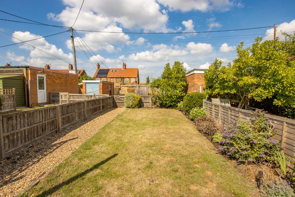 Property photo 2 of 4 5439416
