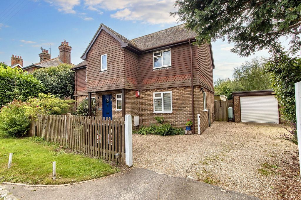 Property photo 1 of 32