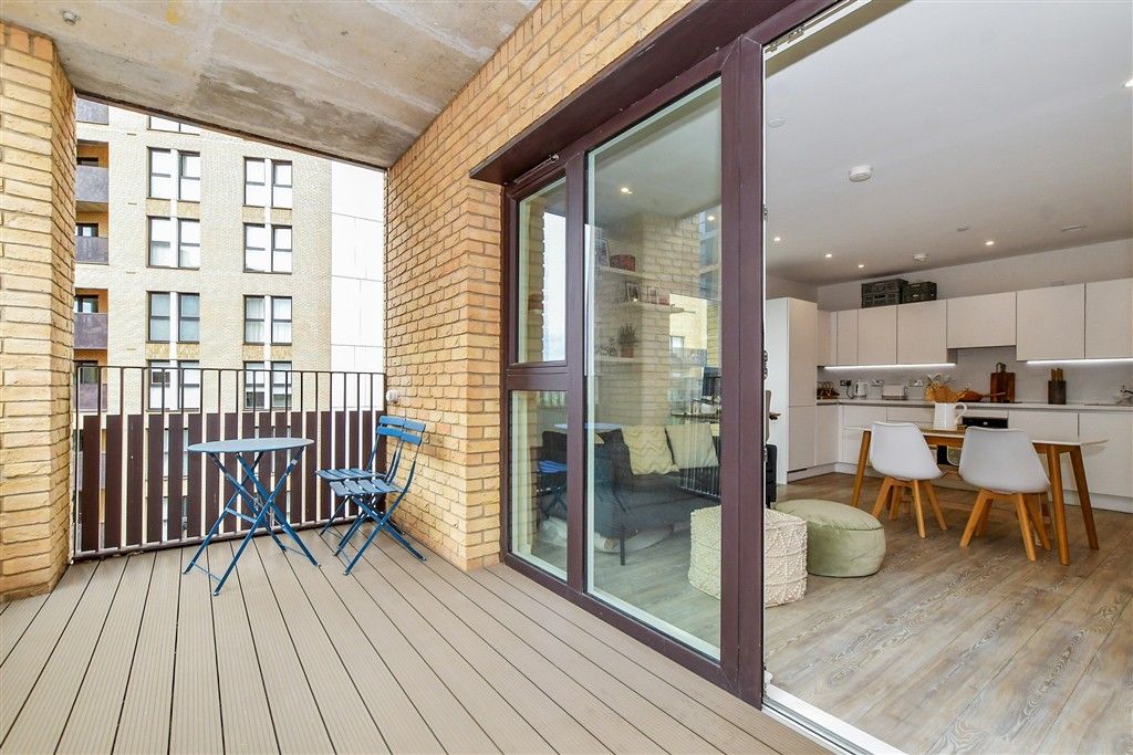 Property photo 3 of 13 Balcony / Terrace