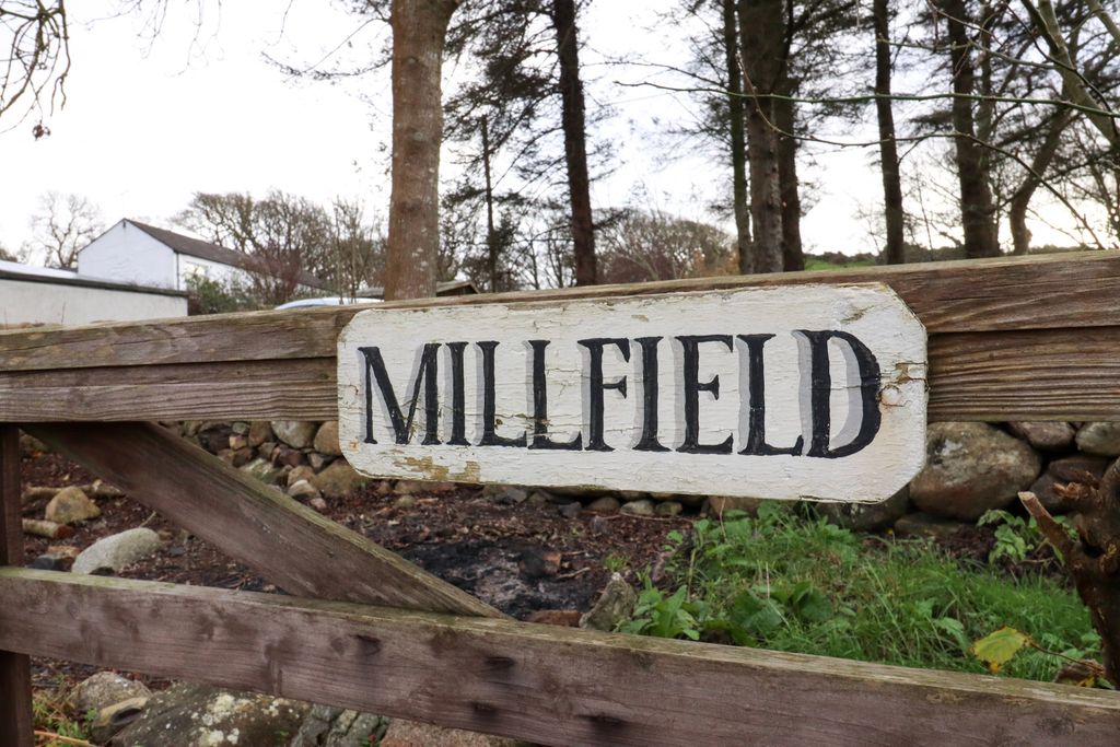 Property photo 2 of 23