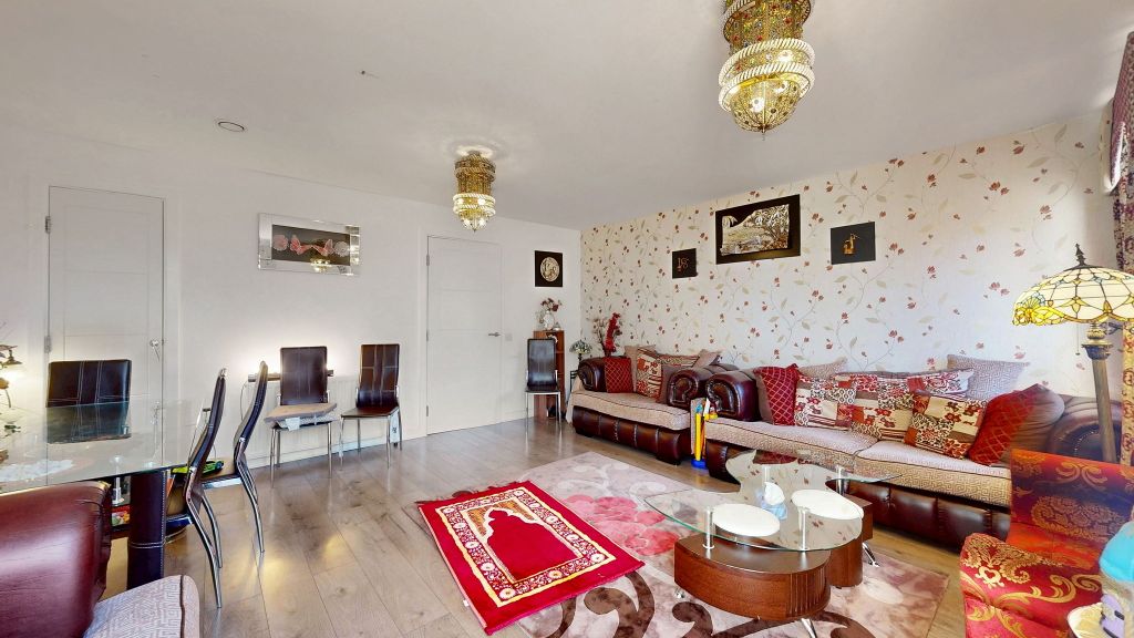 Property photo 3 of 21 13-Web-Or-Mls-10 Stirlingfauld Place_15
