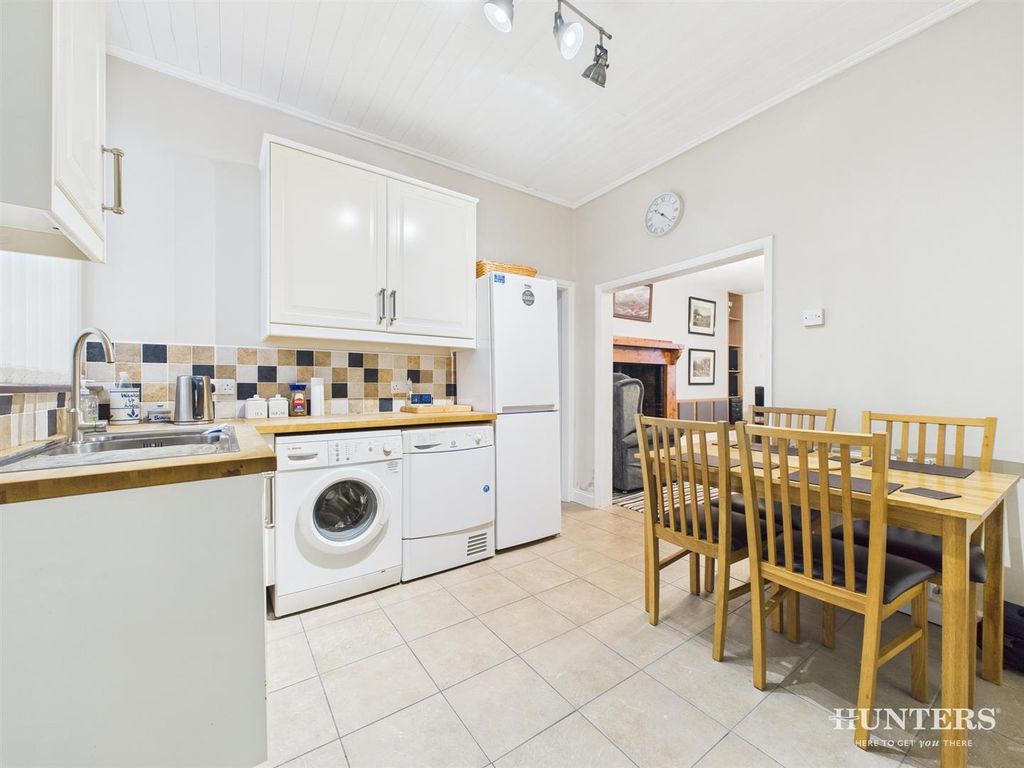 Property photo 3 of 20 Cam05287G0-Pr0148-Still002.Jpg