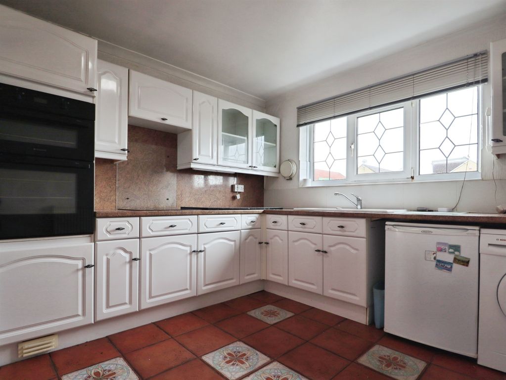 Property photo 2 of 22