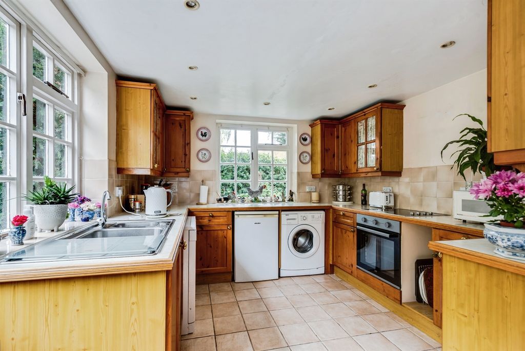 Property photo 3 of 22